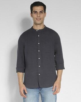 men regular fit shirt with patch pocket