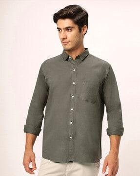 men regular fit shirt with patch-pocket