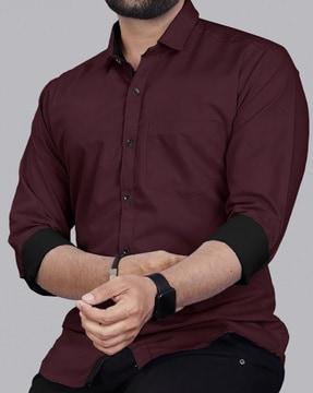 men regular fit shirt with patch pocket