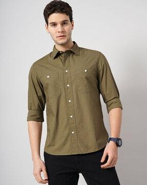 men regular fit shirt with patch pockets