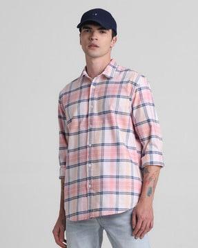 men regular fit shirt with spread collar