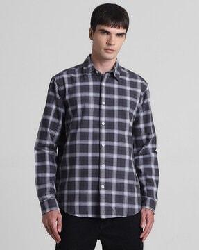 men regular fit shirt with spread collar