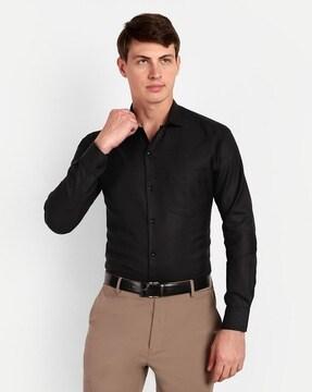 men regular fit shirt with spread collar