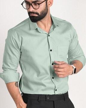 men regular fit shirt with spread collar