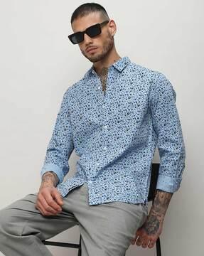 men regular fit shirt with spread collar