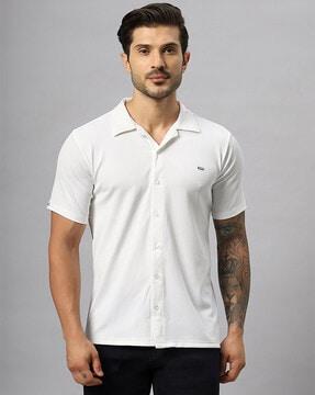 men regular fit shirt with spread collar