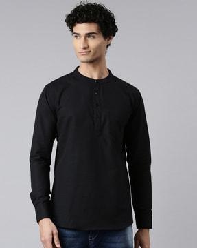 men regular fit short kurta with patch pocket