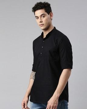 men regular fit short kurta with patch pocket