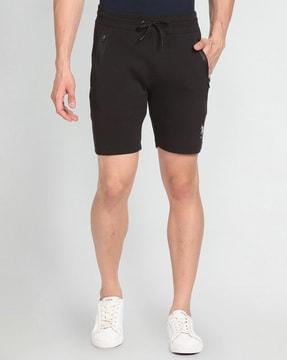 men regular fit shorts with zipper pockets