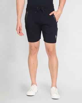 men regular fit shorts with zipper pockets