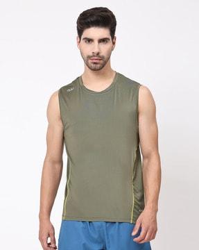 men regular fit sleeveless crew-neck t-shirt