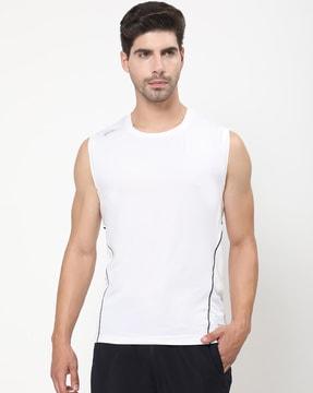 men regular fit sleeveless crew-neck t-shirt