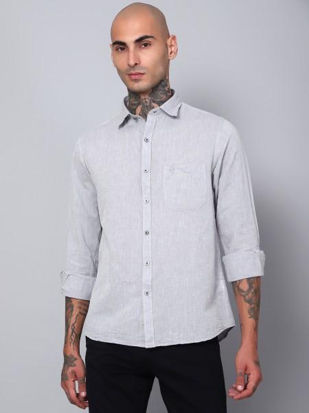 men regular fit solid spread collar casual shirt