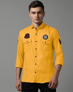 men regular fit spread-collar shirt with flap pockets
