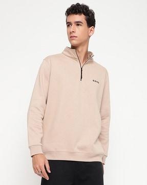 men regular fit sweatshirt with half-zip closure