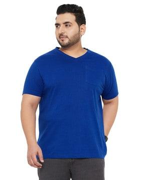 men regular fit t-shirt with v-neck