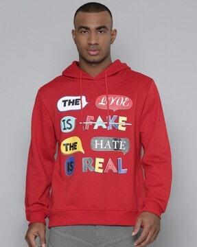 men regular fit typographic printed hoodie