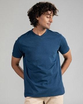 men regular fit v-neck t-shirt