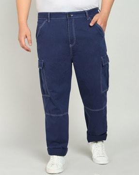 men relaxed fit cargo pants with flap pockets
