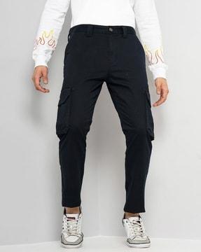 men relaxed fit cargo pants with insert pockets