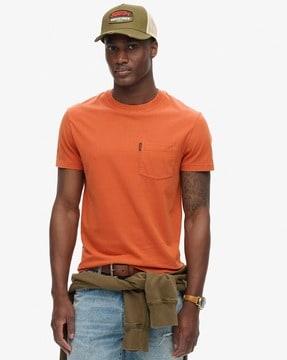 men relaxed fit crew-neck cotton t-shirt with patch pocket