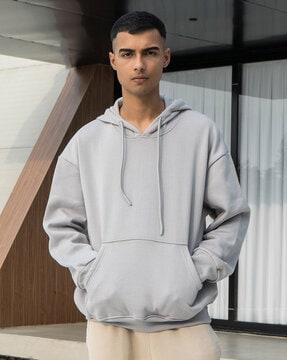 men relaxed fit hoodie with full sleeves