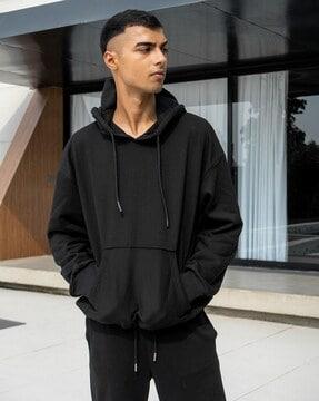 men relaxed fit hoodie with kangaroo pocket