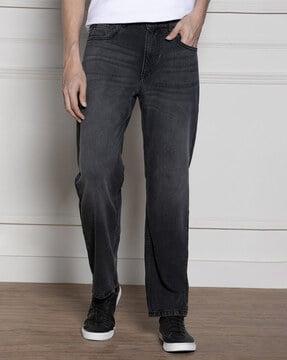 men relaxed fit jeans with insert-pockets