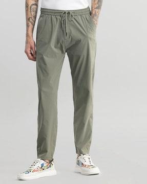 men relaxed fit pants with insert pockets