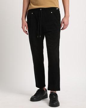 men relaxed fit pleated pants with insert pockets