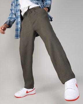 men relaxed fit pleated trousers