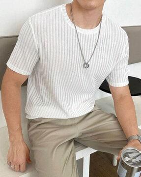 men relaxed fit ribbed round-neck t-shirt