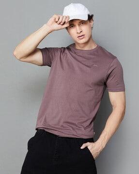 men round-neck regular fit t-shirt