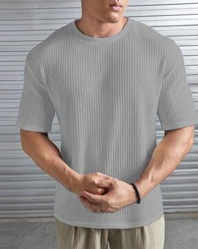 men round-neck regular fit t-shirt