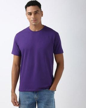 men round-neck regular fit t-shirt