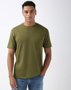 men round-neck regular fit t-shirt