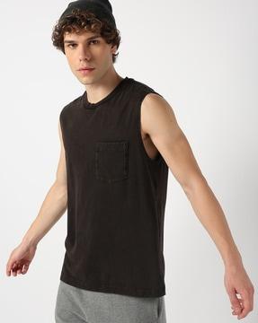 men round-neck sleeveless vest with pocket