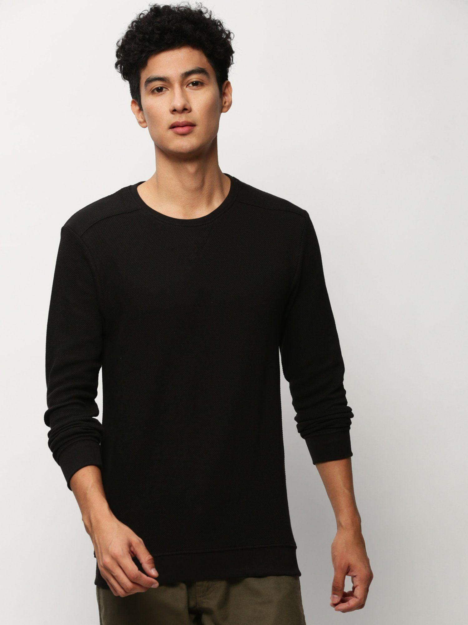 men round neck textured black sweatshirt