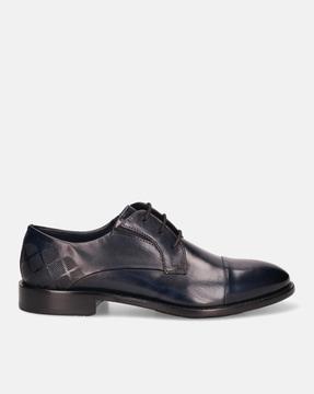 men round-toe derbys with lace fastening