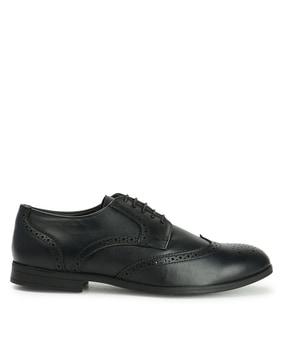 men round-toe lace-up shoes