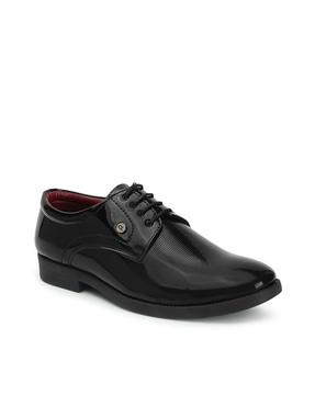 men round-toe lace-up shoes