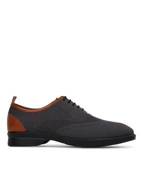 men round-toe lace-up shoes