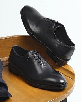 men round-toe lace-up shoes