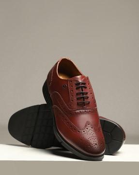 men round-toe lace-up shoes