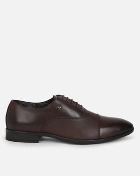 men round-toe leather oxfords
