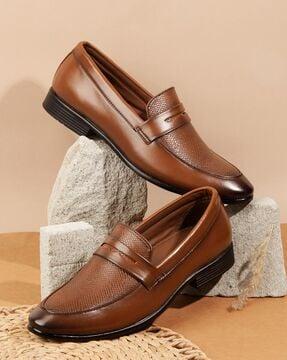 men round-toe penny loafers