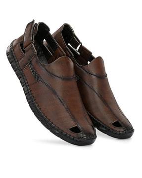 men round-toe shoe-style sandals