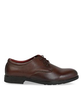 men round-toe shoes with lace fastening