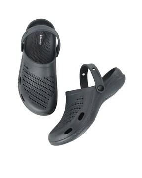 men round-toe slip-on clogs