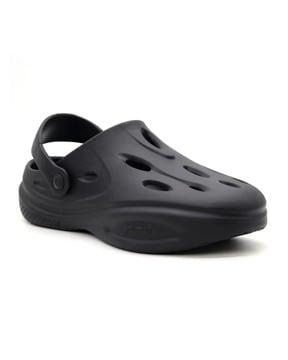 men round-toe slip-on clogs